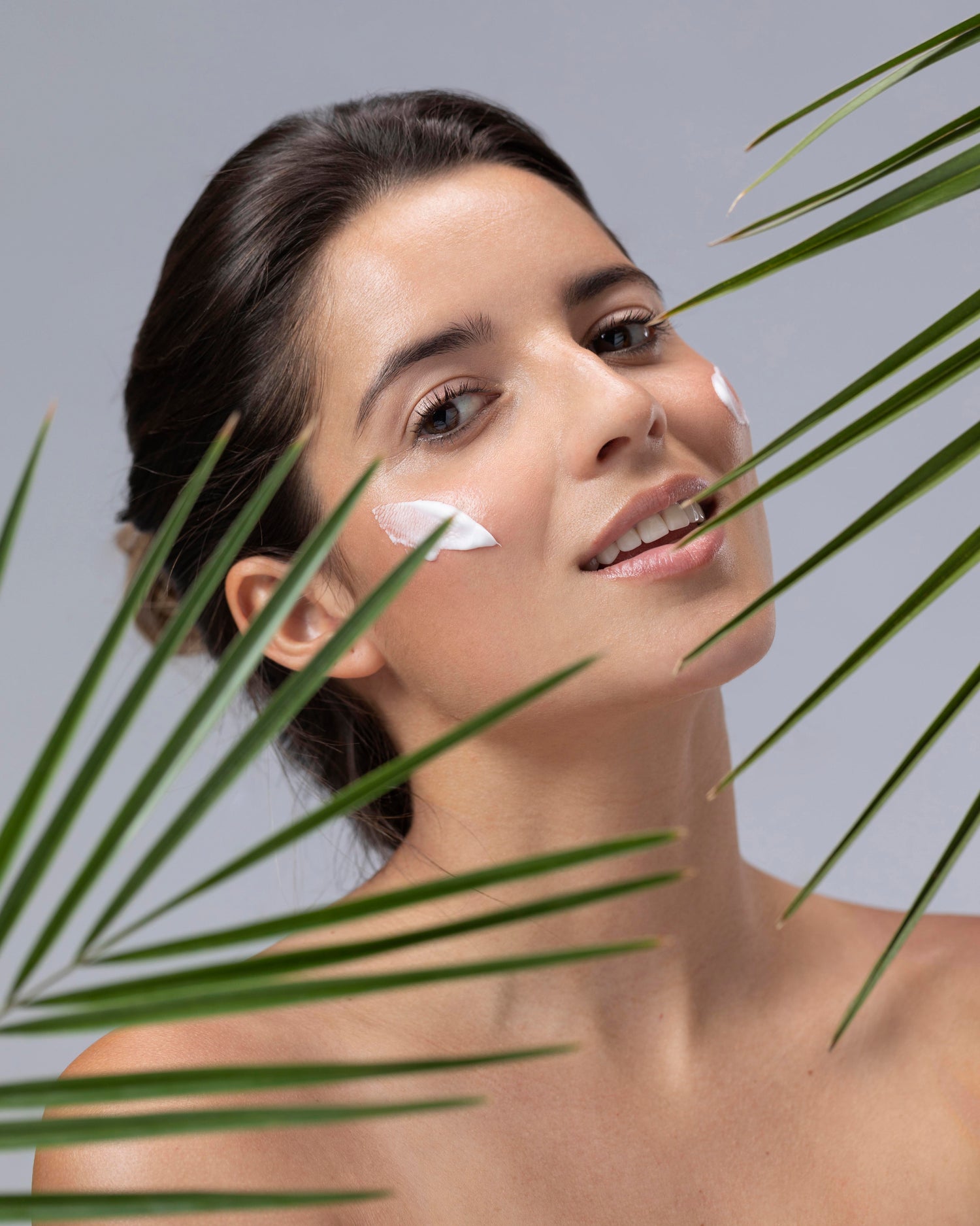 Hauchgrün Vegane Gesichtspflege Naturkosmetik für Frauen