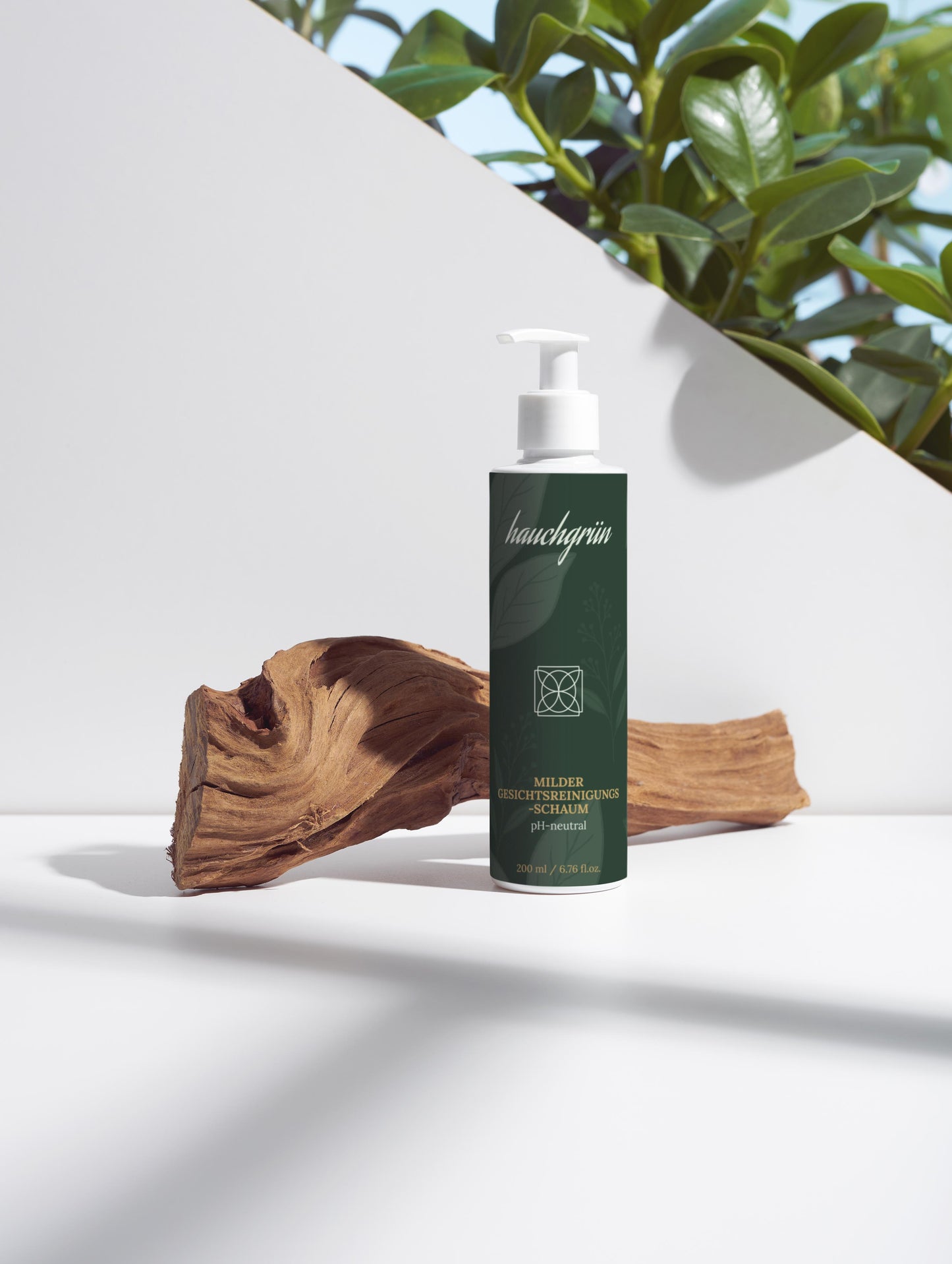 Milder pH-neutraler Gesichtsreinigungs-Schaum Naturkosmetik
